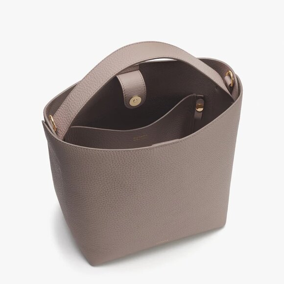 Cuyana Linea Bucket Bag in Clay - Picture 3 of 5